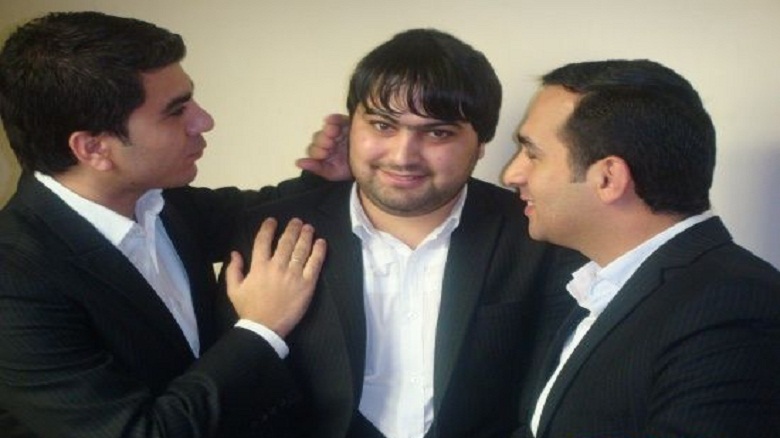 Kişi müğənni xanım ifaçıya “Can-cana” oxudu